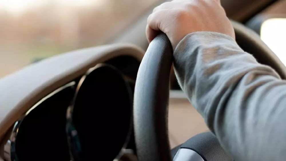 تصویر لرزش فرمان خودرو